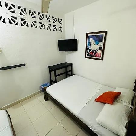 Hotel La Española De Getsemani 3*